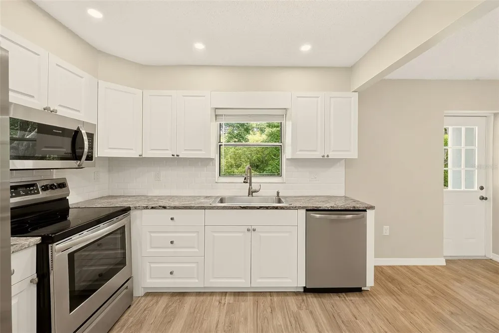 7949 KNIGHT DRIVE New Port Richey, FL 34653