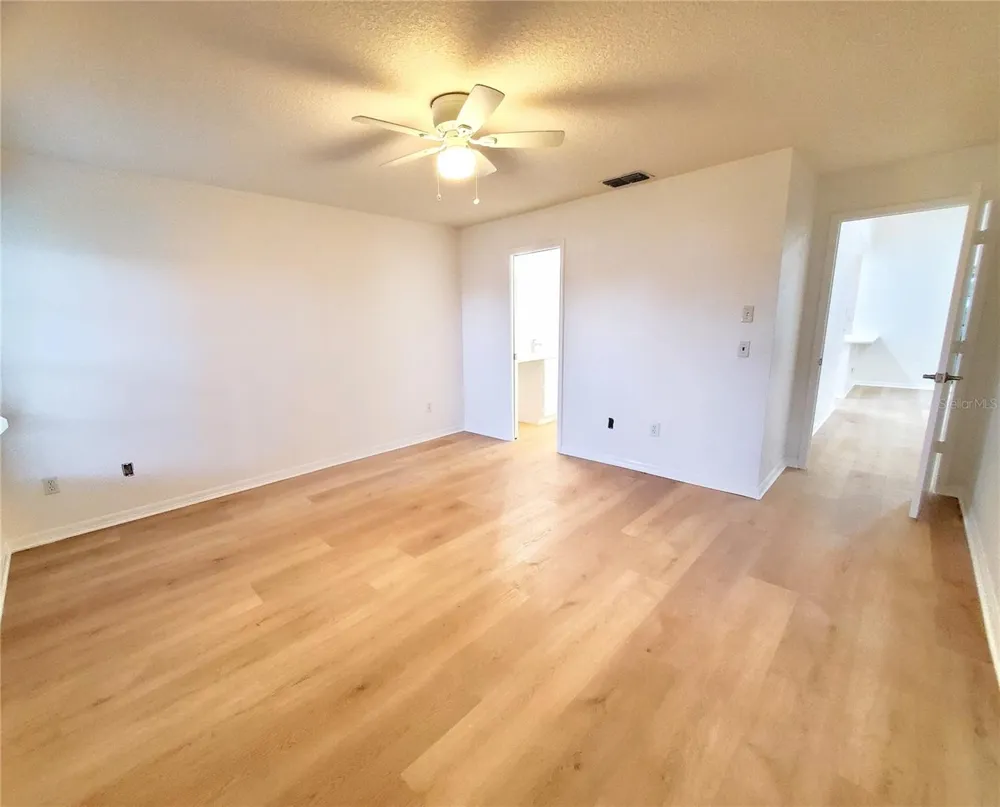 2053 VILLA TERRACE Clearwater, FL 33763