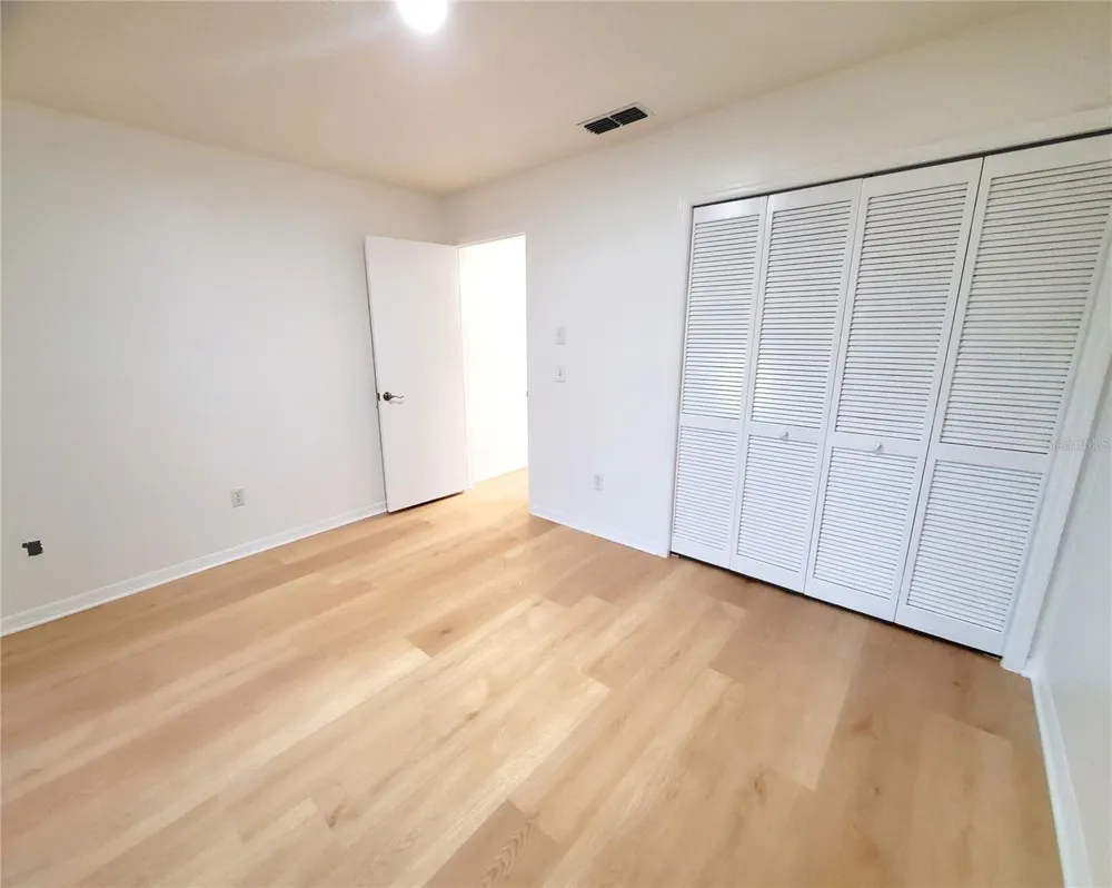 2053 VILLA TERRACE Clearwater, FL 33763