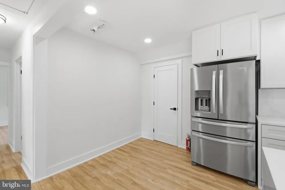 6405 INWOOD DRIVE Springfield, VA 22150