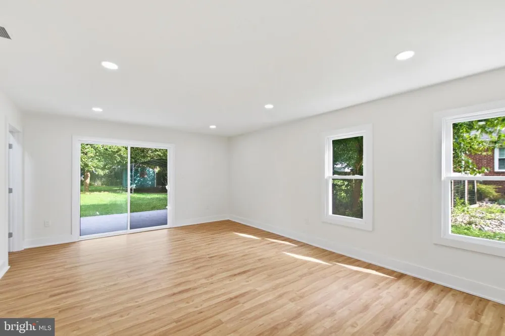 6405 INWOOD DRIVE Springfield, VA 22150