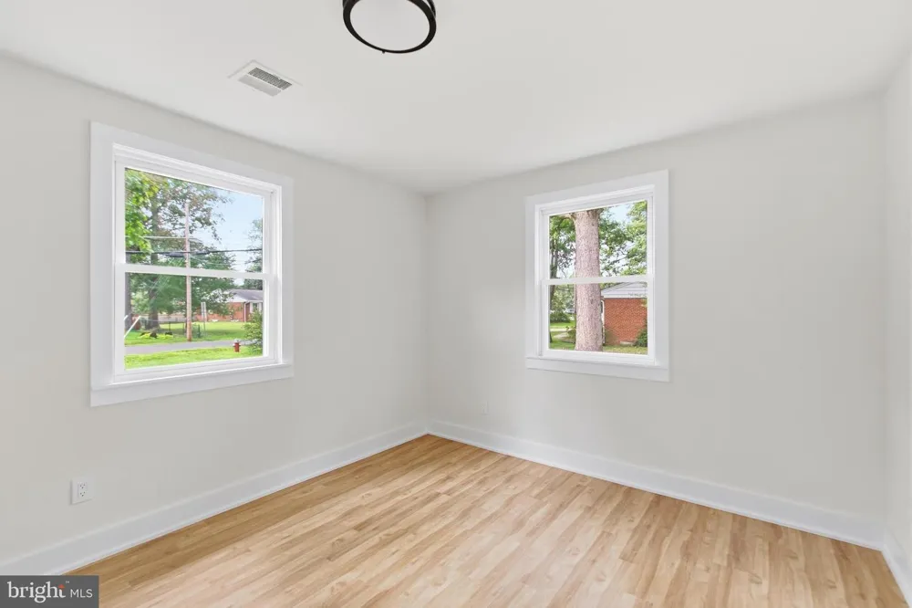 6405 INWOOD DRIVE Springfield, VA 22150