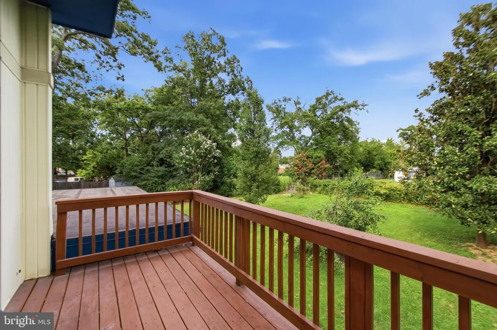 6405 INWOOD DRIVE Springfield, VA 22150