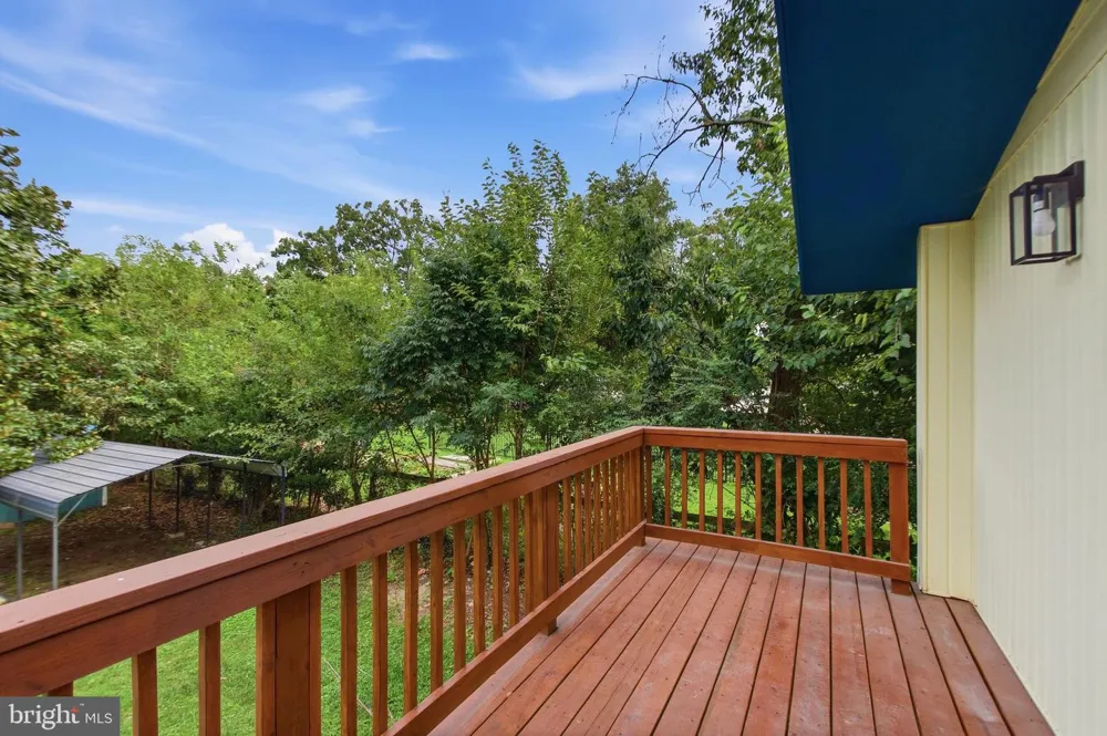 6405 INWOOD DRIVE Springfield, VA 22150
