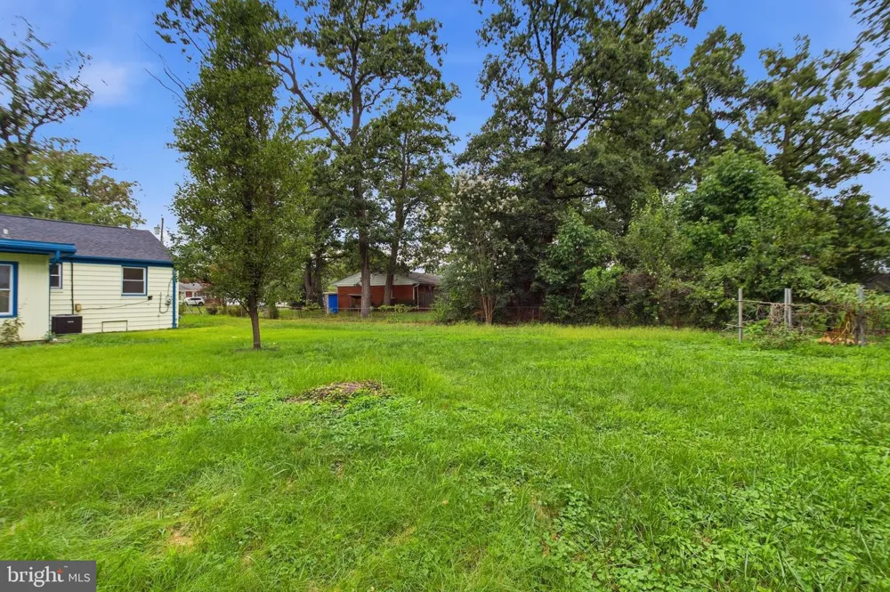 6405 INWOOD DRIVE Springfield, VA 22150