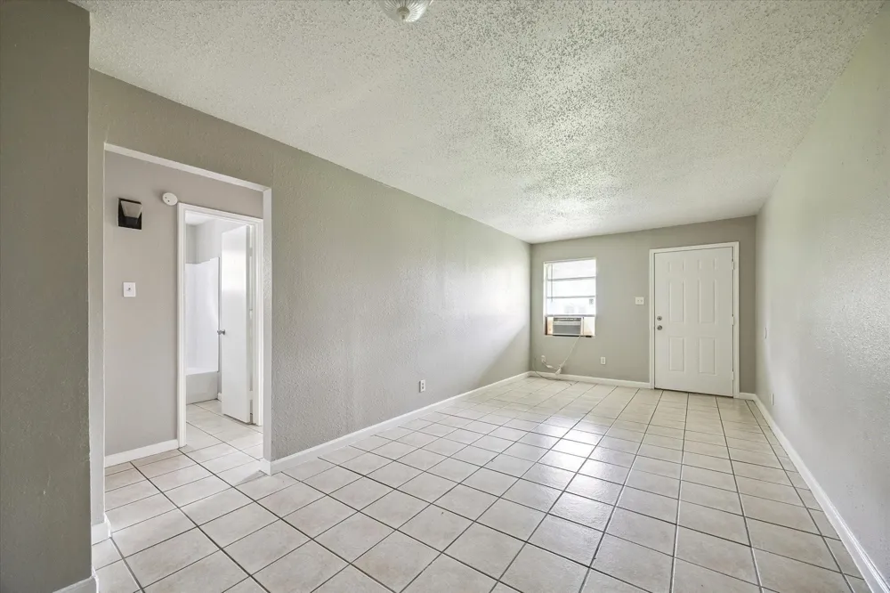 5107 Clover Street Houston, TX 77033