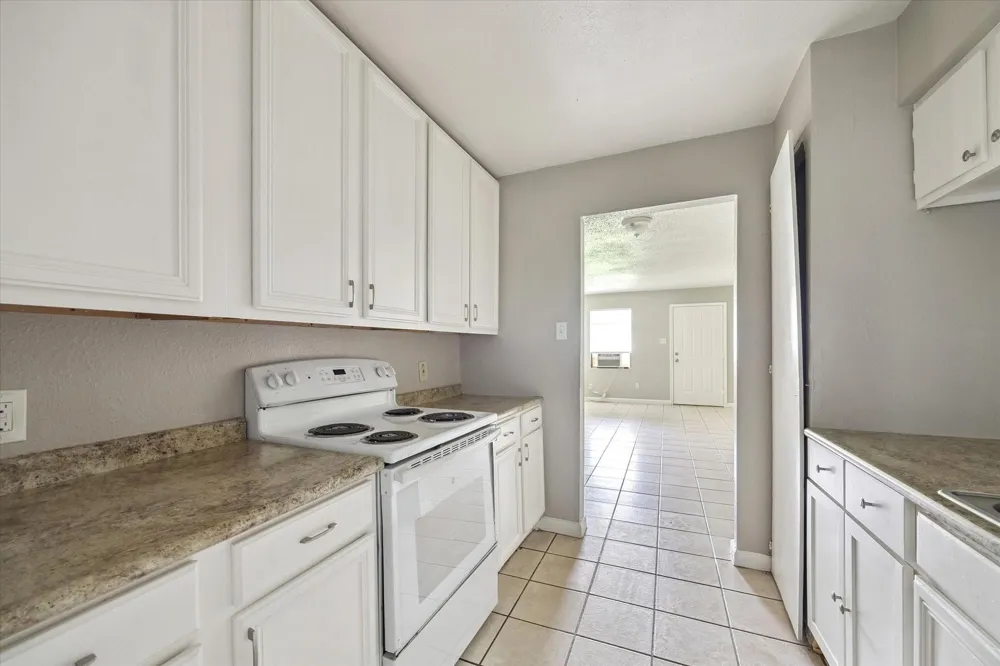 5107 Clover Street Houston, TX 77033
