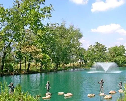 2103 Playa Valencia Missouri City, TX 77459