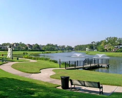 2103 Playa Valencia Missouri City, TX 77459