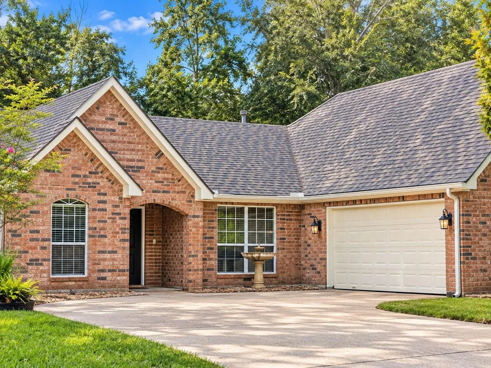 646 Spring Forest Drive Conroe, TX 77302