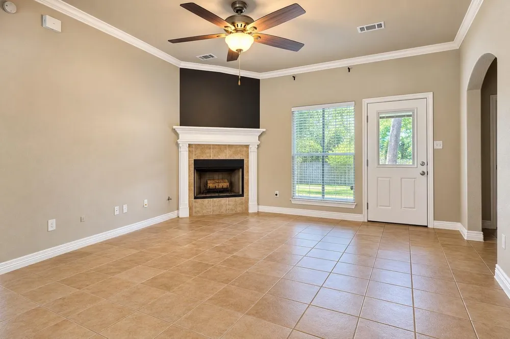 646 Spring Forest Drive Conroe, TX 77302