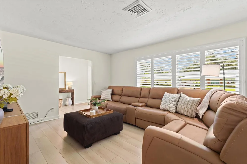 2923 CONCORD STREET Sarasota, FL 34231