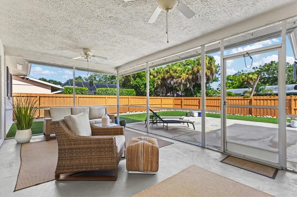2923 CONCORD STREET Sarasota, FL 34231