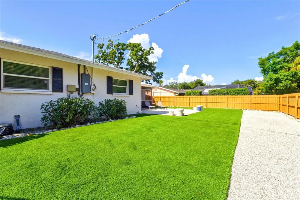 2923 CONCORD STREET Sarasota, FL 34231