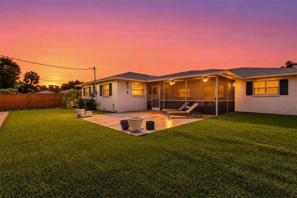2923 CONCORD STREET Sarasota, FL 34231