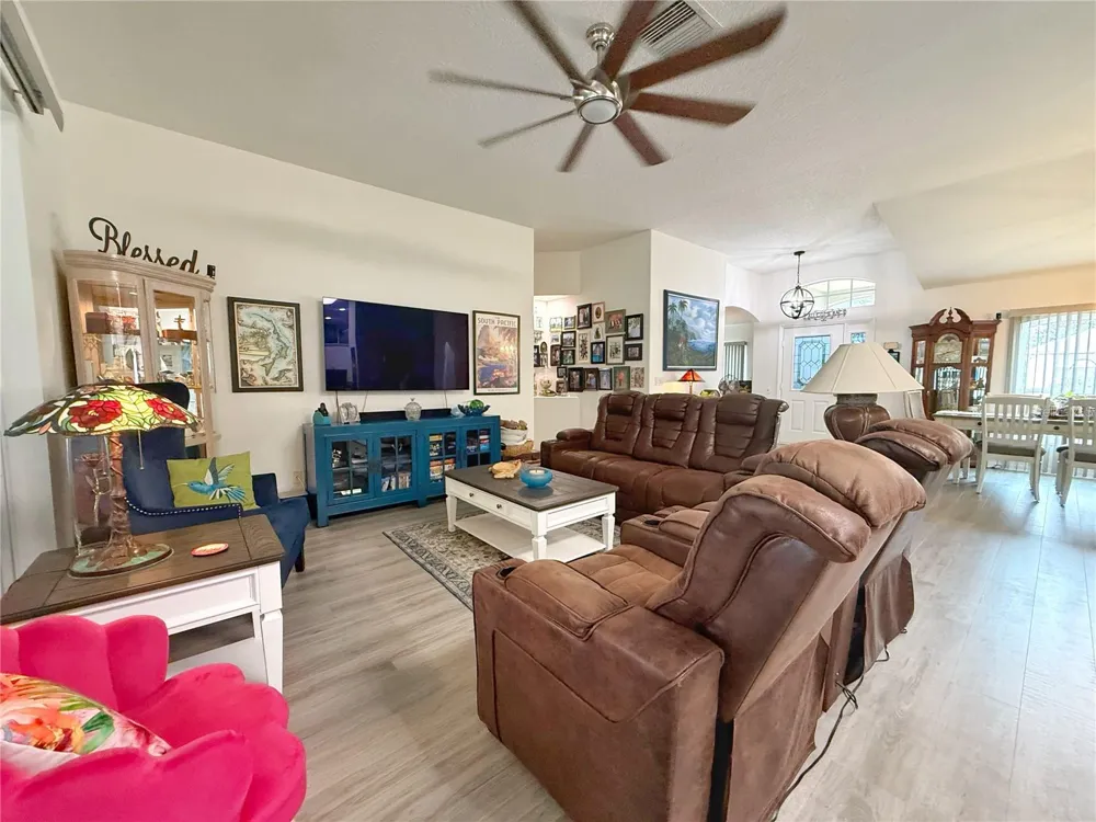 5090 INDIAN OCEAN LOOP Tavares, FL 32778