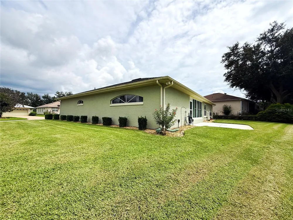 5090 INDIAN OCEAN LOOP Tavares, FL 32778