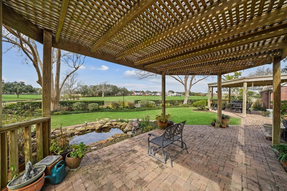 25 The Oval Street Sugar Land, TX 77479