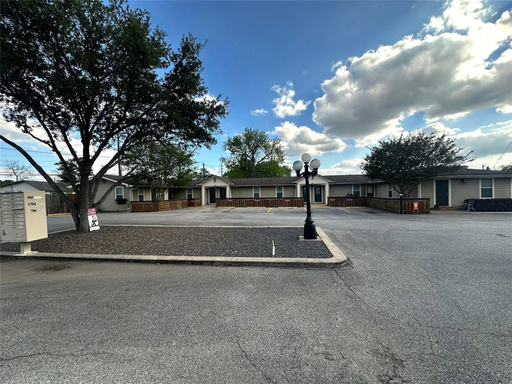 507 Houston Street #4 Rosenberg, TX 77471