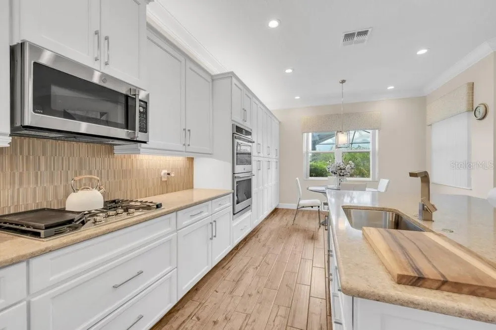 4906 PAMPLONA COURT Wimauma, FL 33598