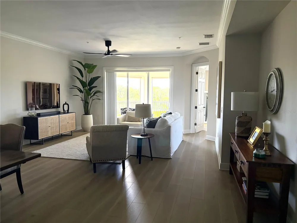 5122 MANORWOOD DRIVE #4B Sarasota, FL 34235