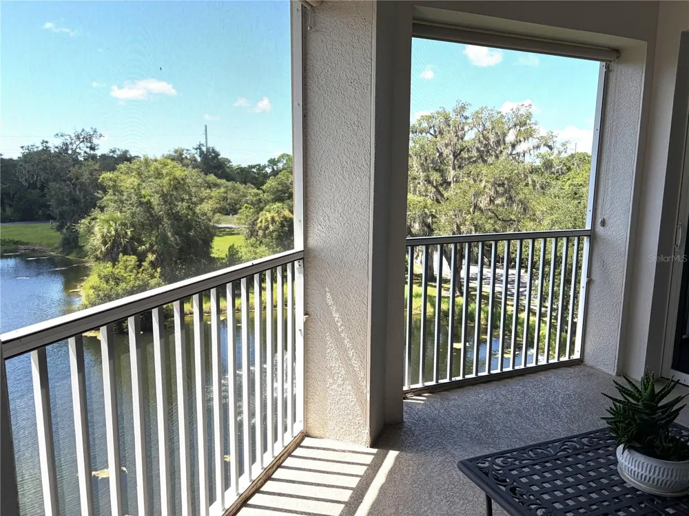 5122 MANORWOOD DRIVE #4B Sarasota, FL 34235