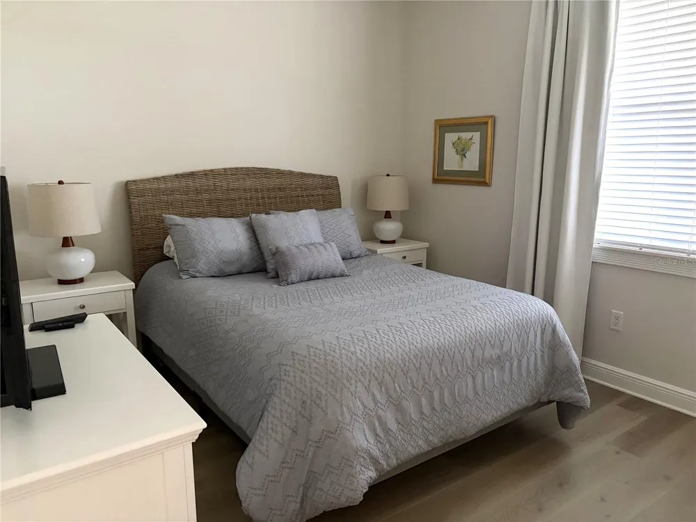 5122 MANORWOOD DRIVE #4B Sarasota, FL 34235