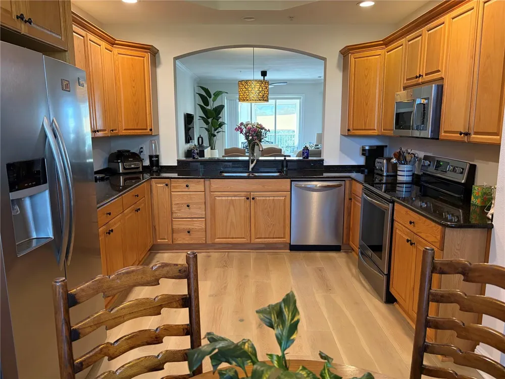5122 MANORWOOD DRIVE #4B Sarasota, FL 34235