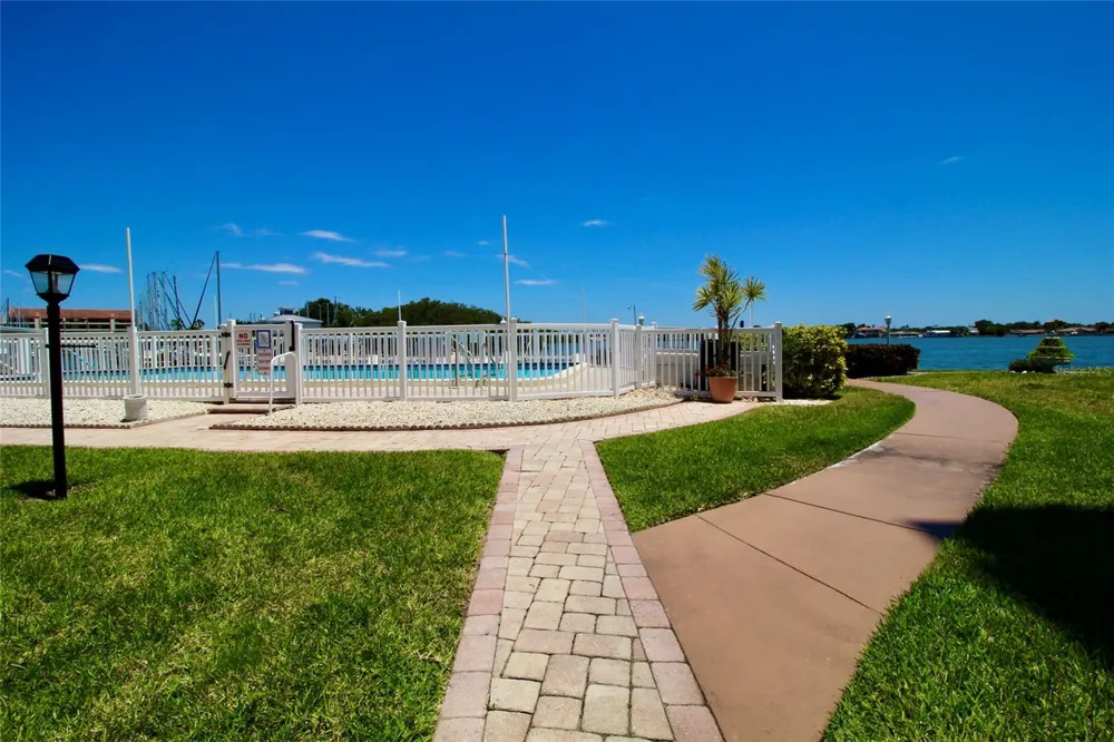 1819 SHORE DRIVE S #APT 106 South Pasadena, FL 33707