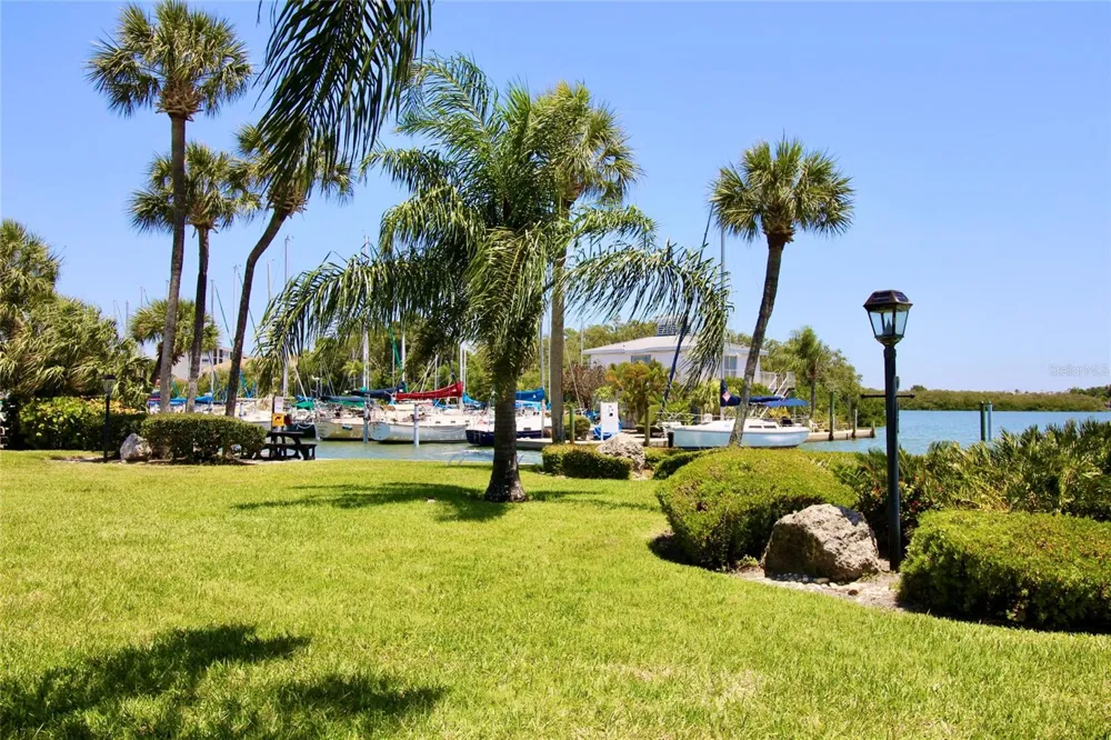 1819 SHORE DRIVE S #APT 106 South Pasadena, FL 33707