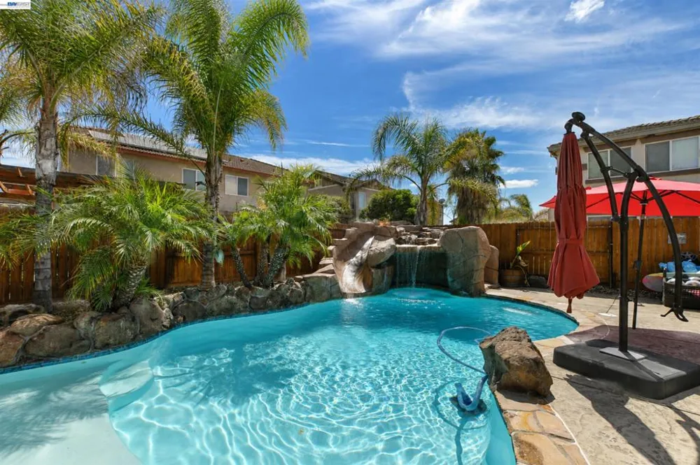 124 Tennyson Ct Discovery Bay, CA 94505