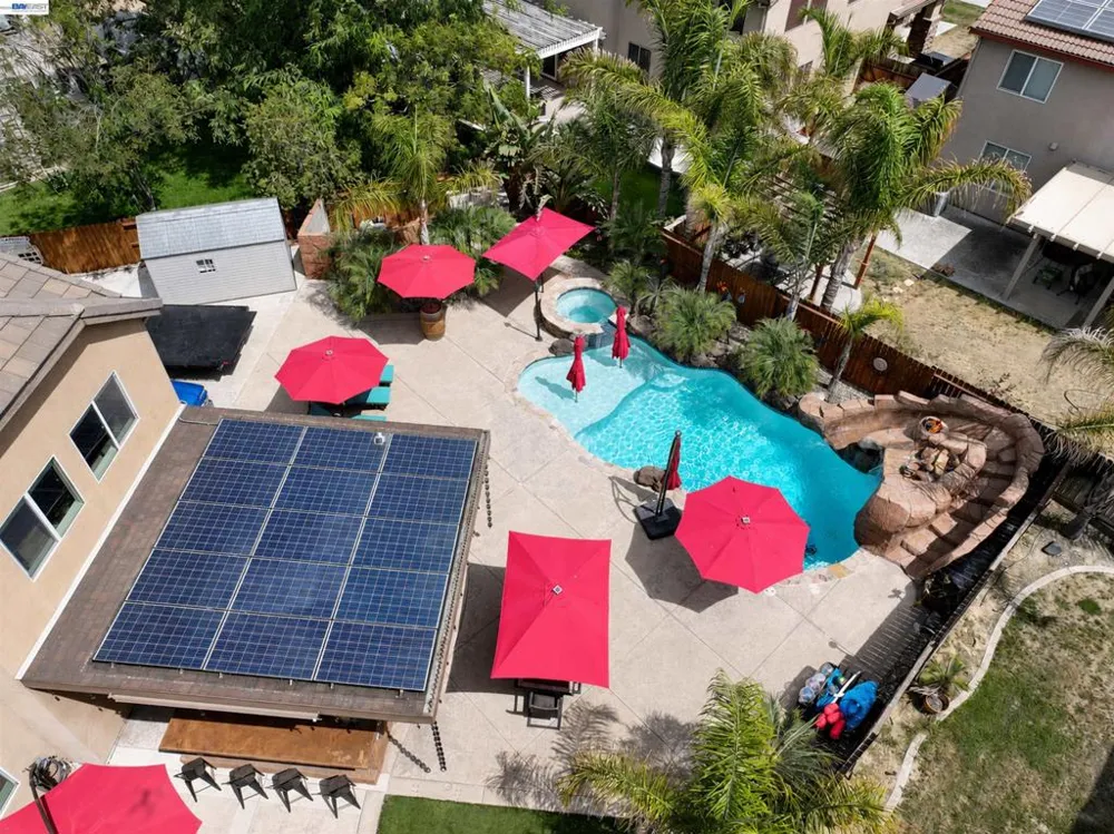 124 Tennyson Ct Discovery Bay, CA 94505