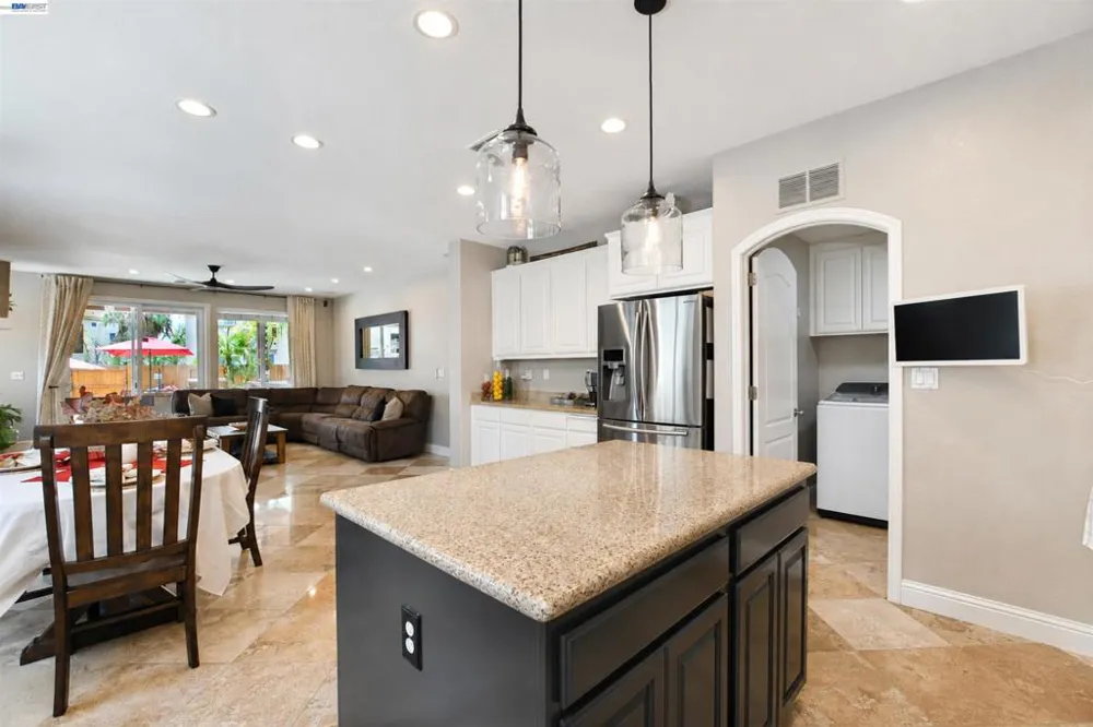 124 Tennyson Ct Discovery Bay, CA 94505