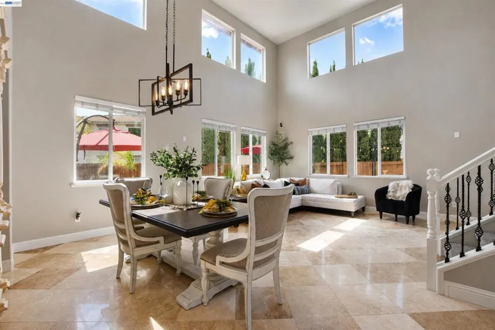 124 Tennyson Ct Discovery Bay, CA 94505