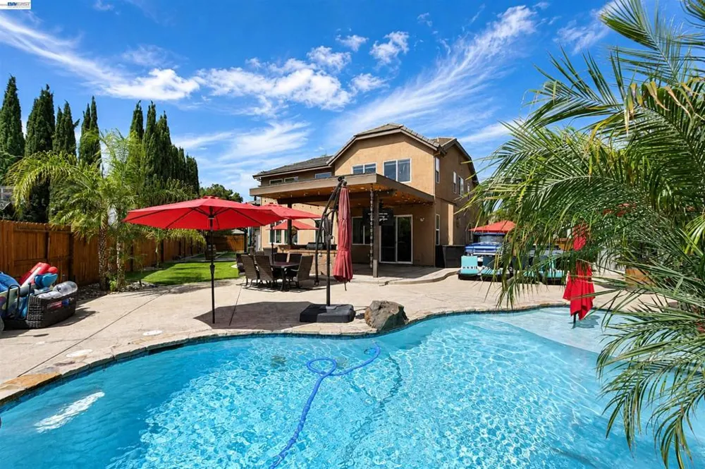 124 Tennyson Ct Discovery Bay, CA 94505