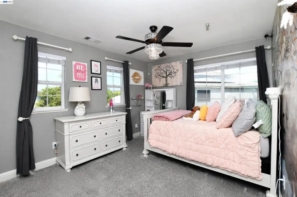 124 Tennyson Ct Discovery Bay, CA 94505