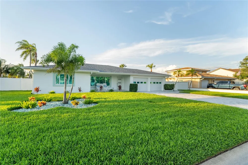 227 HOWARD DRIVE Belleair Beach, FL 33786