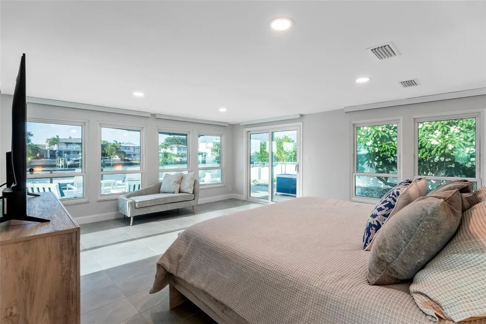 227 HOWARD DRIVE Belleair Beach, FL 33786