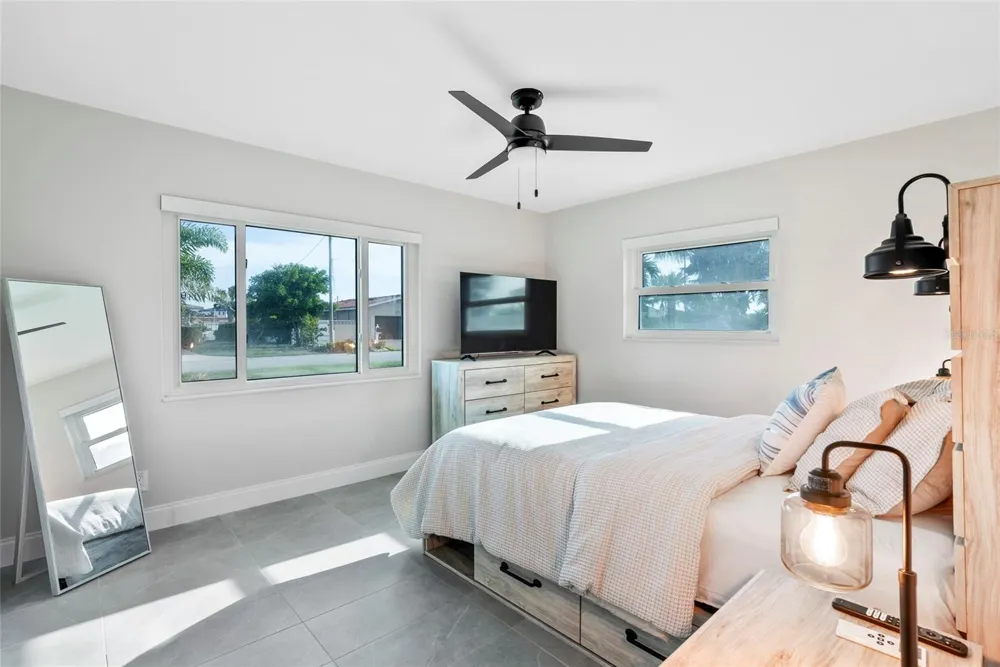 227 HOWARD DRIVE Belleair Beach, FL 33786