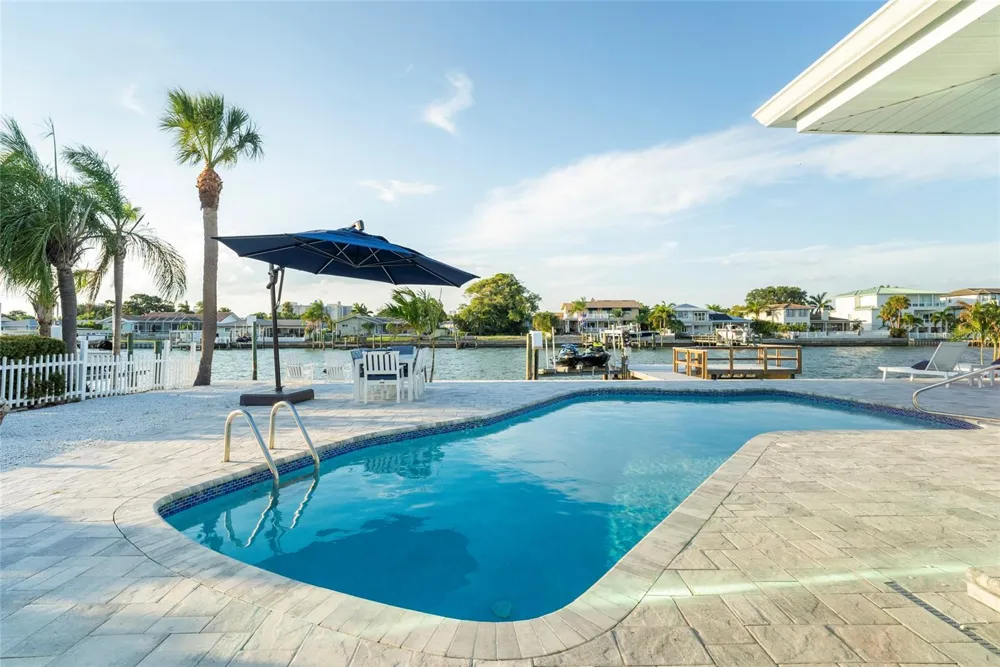 227 HOWARD DRIVE Belleair Beach, FL 33786