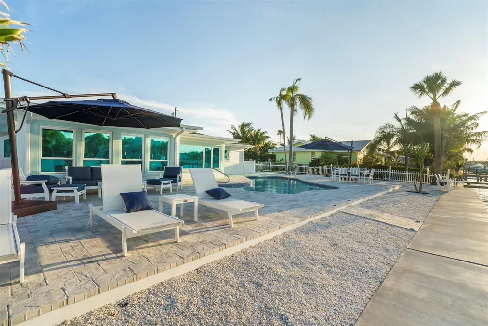 227 HOWARD DRIVE Belleair Beach, FL 33786