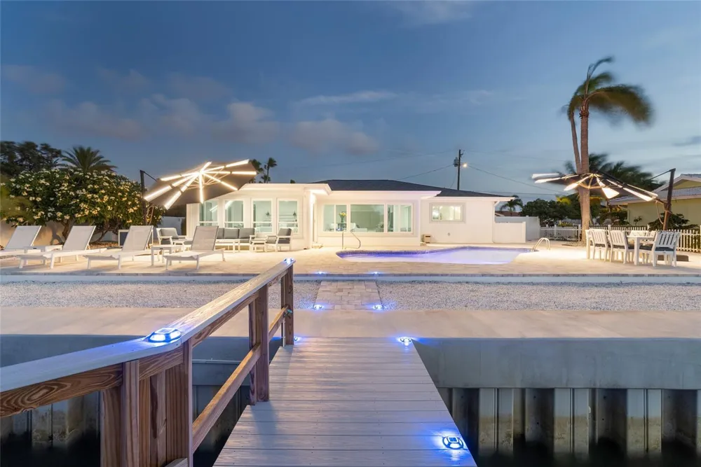 227 HOWARD DRIVE Belleair Beach, FL 33786