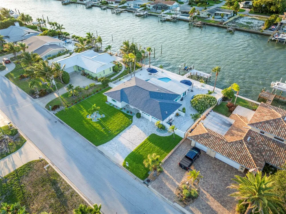 227 HOWARD DRIVE Belleair Beach, FL 33786