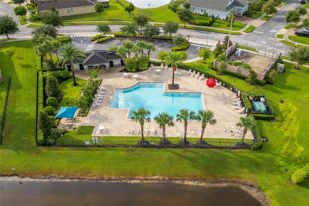 10899 LONGLEAF WOODS DRIVE Orlando, FL 32832