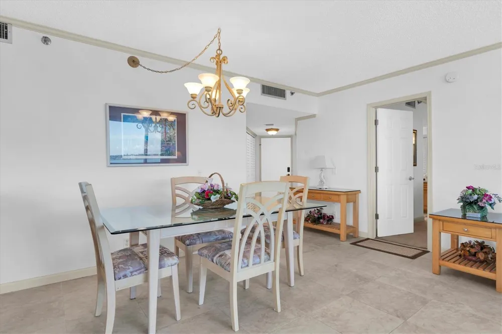 6287 BAHIA DEL MAR CIRCLE #602 St Petersburg, FL 33715