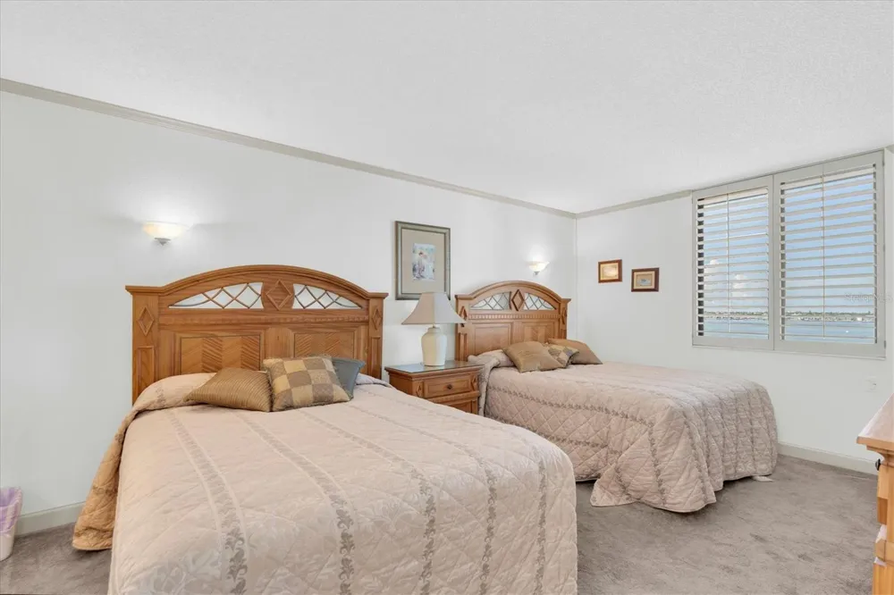 6287 BAHIA DEL MAR CIRCLE #602 St Petersburg, FL 33715