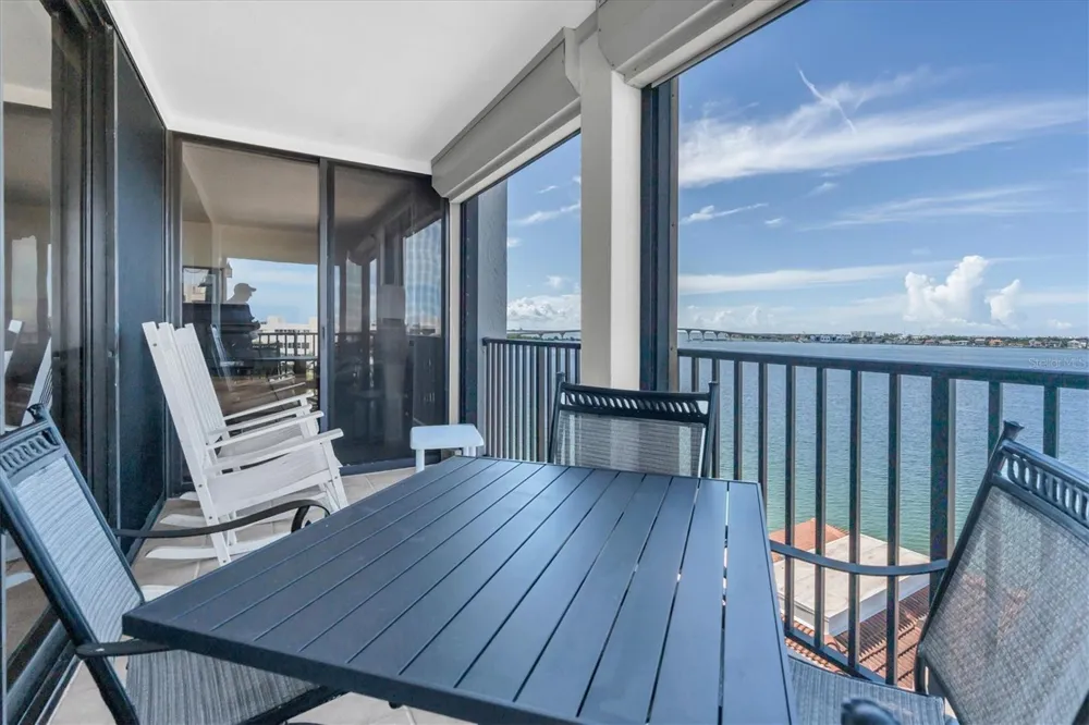 6287 BAHIA DEL MAR CIRCLE #602 St Petersburg, FL 33715