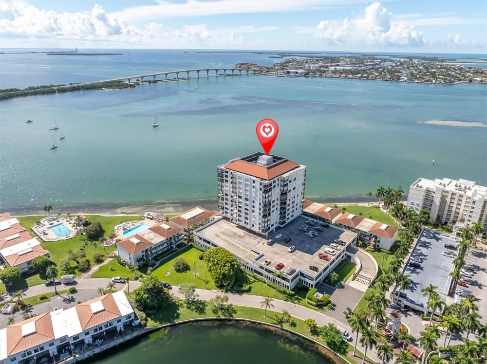 6287 BAHIA DEL MAR CIRCLE #602 St Petersburg, FL 33715