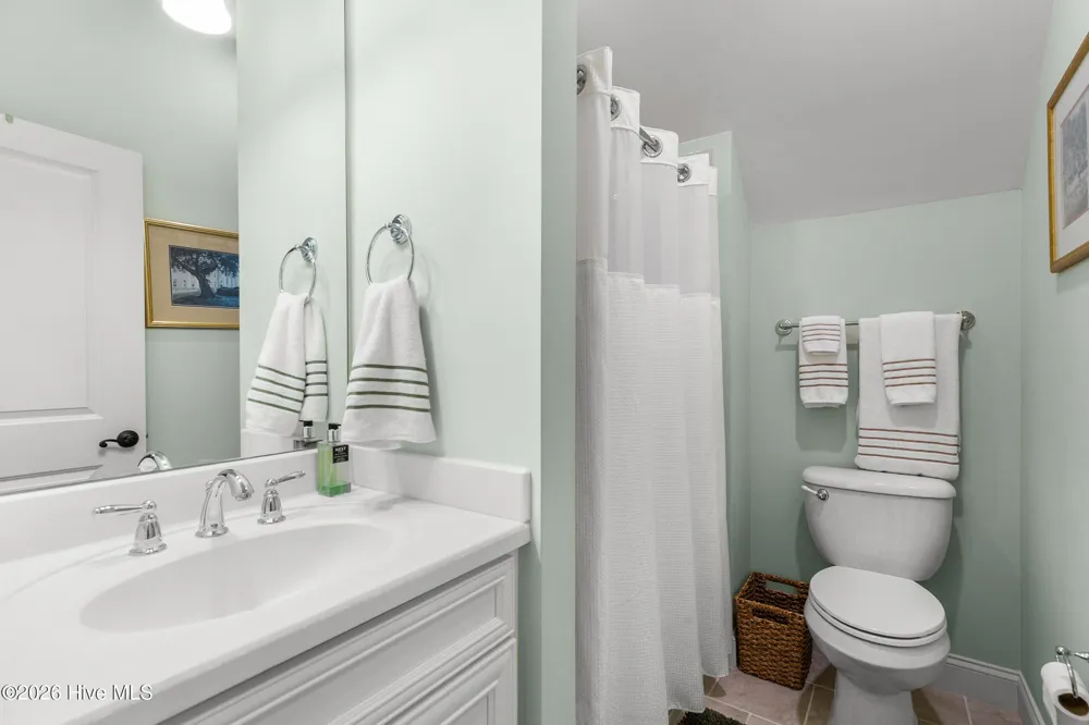 601 Bedminister Lane Wilmington, NC 28405