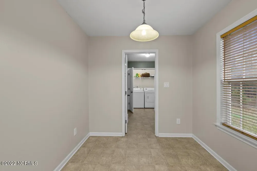 102 Crystal Stone Way Jacksonville, NC 28546